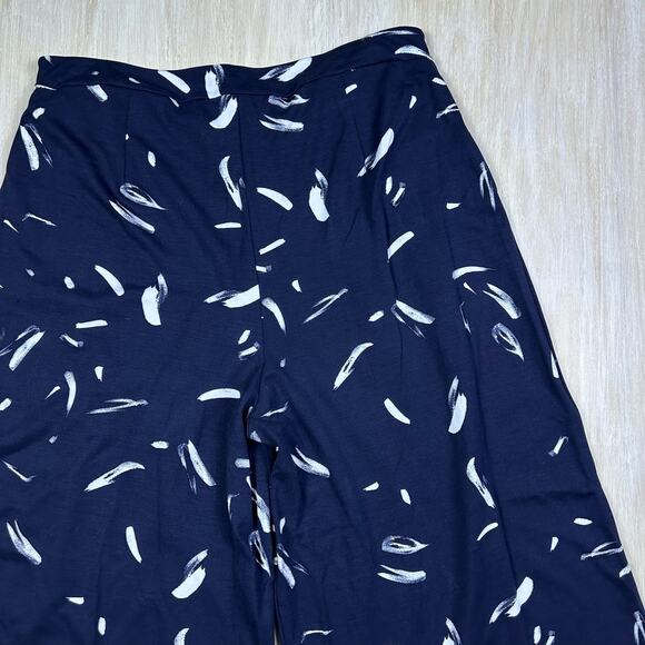 Lysse Brush Petals True Navy Wide Leg Cropped Ponte Pull On Pants Plus 2X - Picture 6 of 14